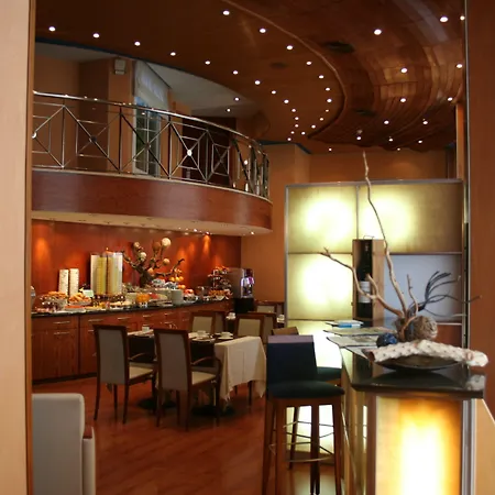 Garbi Millenni Hotell 4*