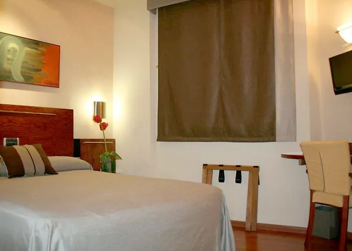 מלון Garbi Millenni 4*