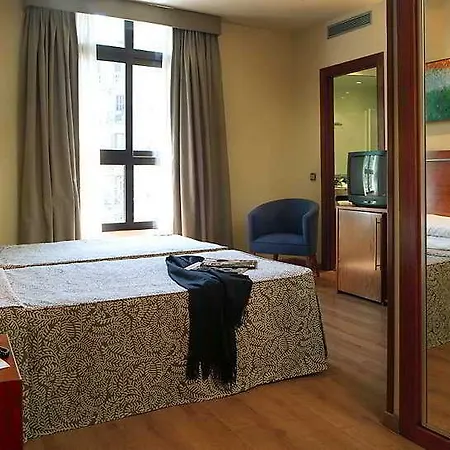 Ξενοδοχείο Garbi Millenni